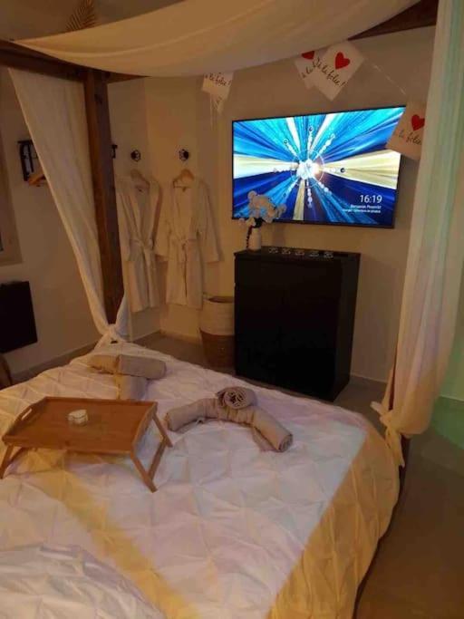 Appartement - Spa Monteux Luaran gambar